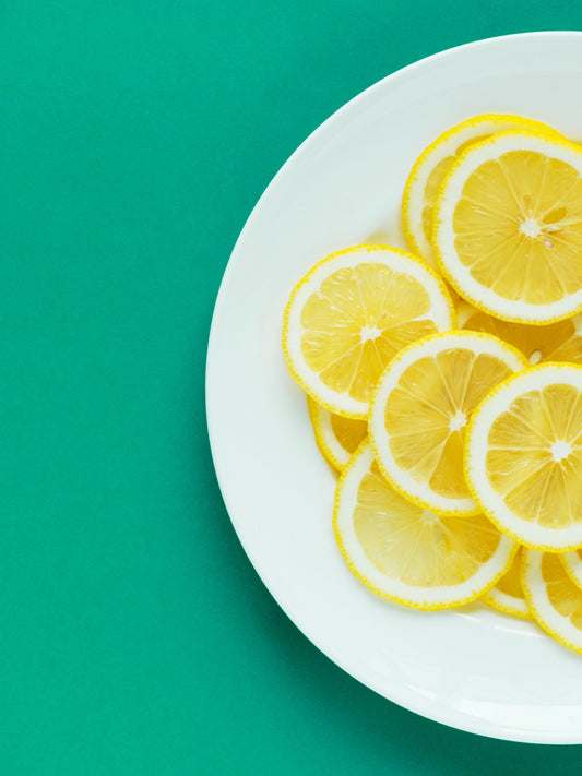 The benefits of drinking lemon water